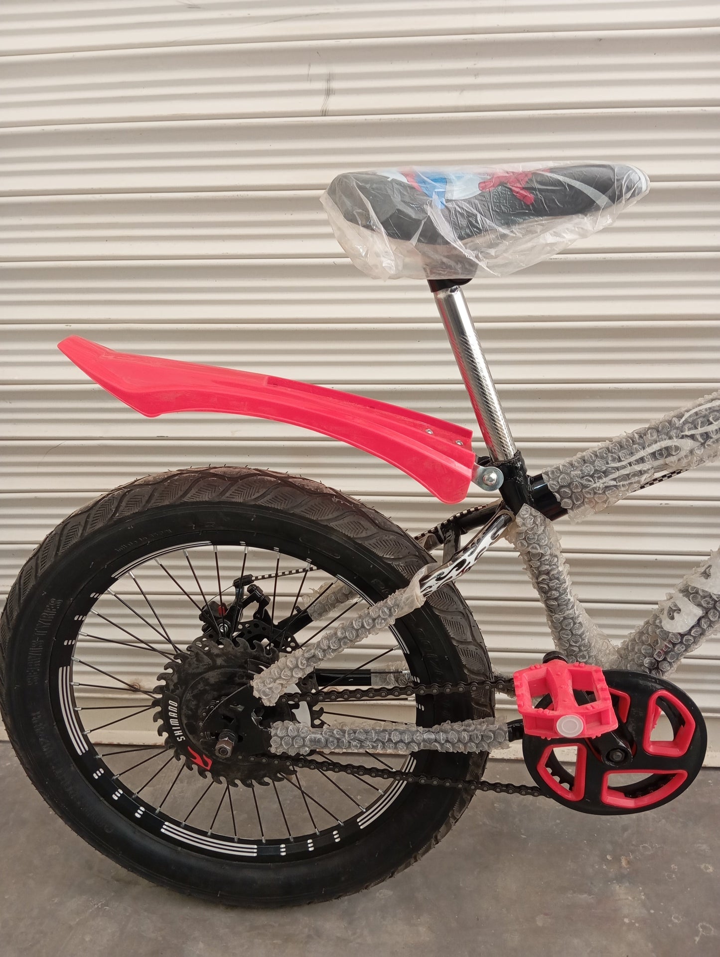 BICYCLE 20 Size With Gears and Jumps